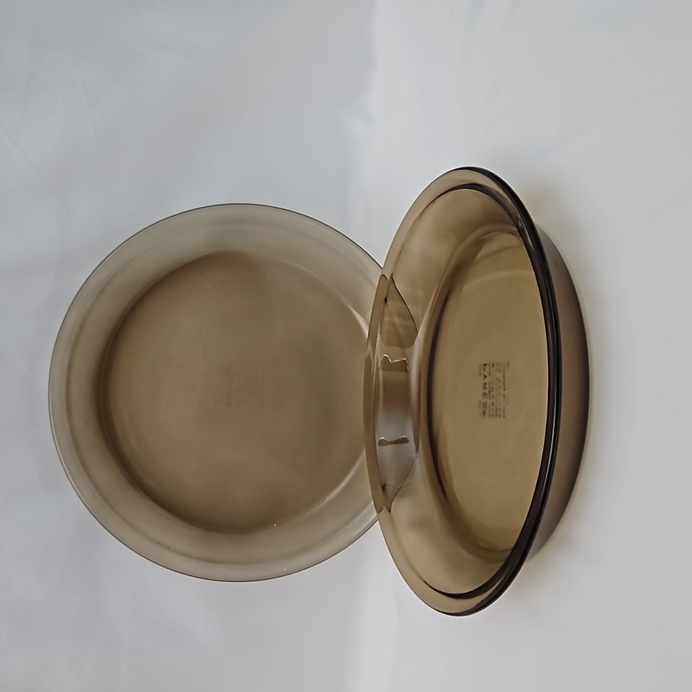 Vintage Pyrex Pie Plates Set of 2 Heavy Amber Brown Glass #209 Bakeware T2 - Picture 4 of 5